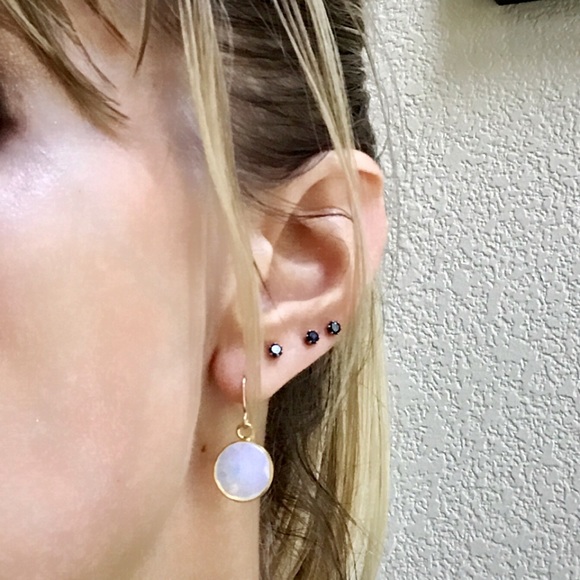 3 for 15🎀Opal colored stone dangle earrings - Picture 4 of 5